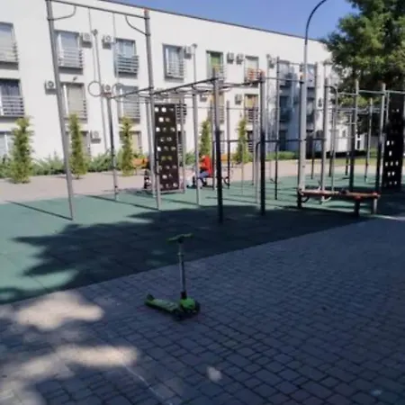 Апартаменти Near The Bus Station *